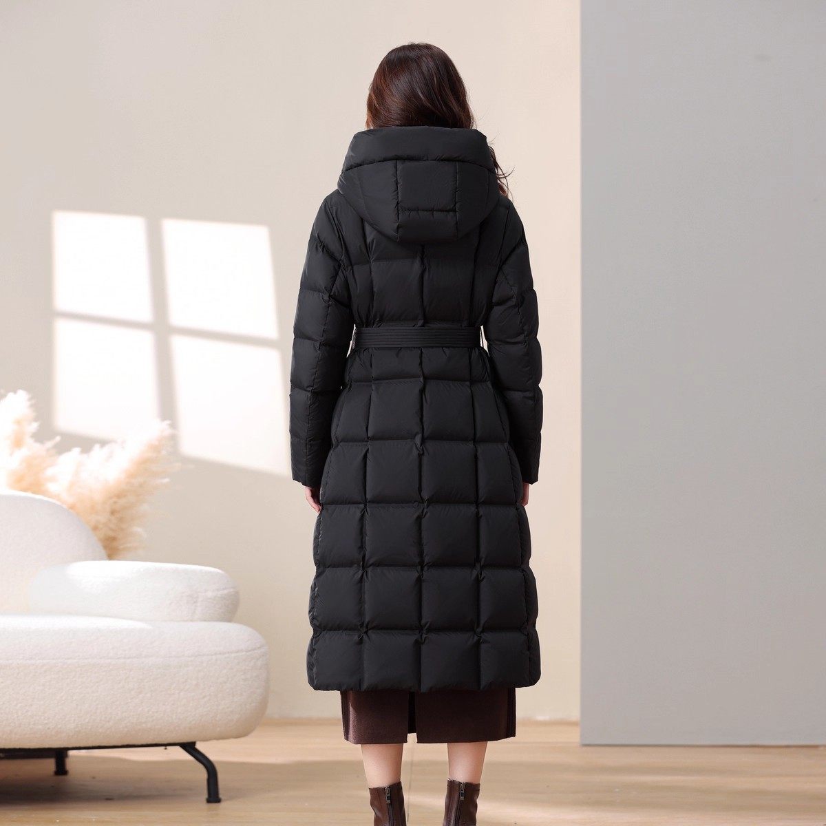 【李佳琦年货预售生活节】雪中飞女士长款毛领/系带款收腰羽绒服