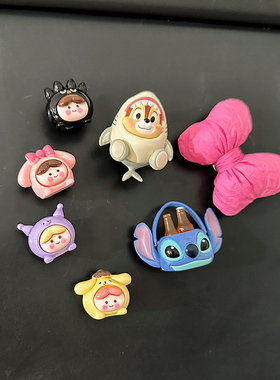 躺姿鲨鱼变装小松鼠海豚公仔摆件