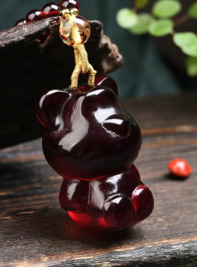 血珀暴力熊设计款毛衣珠链时尚设计款毛衣链小熊高46宽35厚30