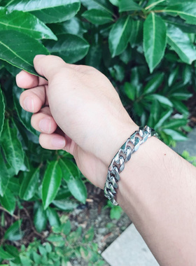 欧美复古钛钢古巴手链男不掉色