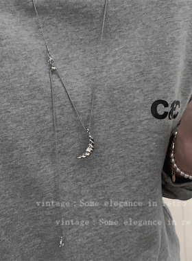 2026新款韩版ins小众高级牛角包甜甜圈抽拉式长款女锁骨链