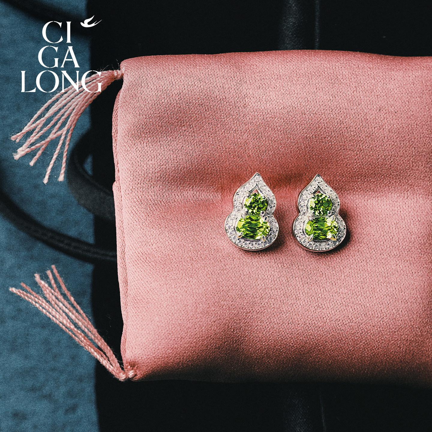 CIGALONG treasure gourd peridot necklace
