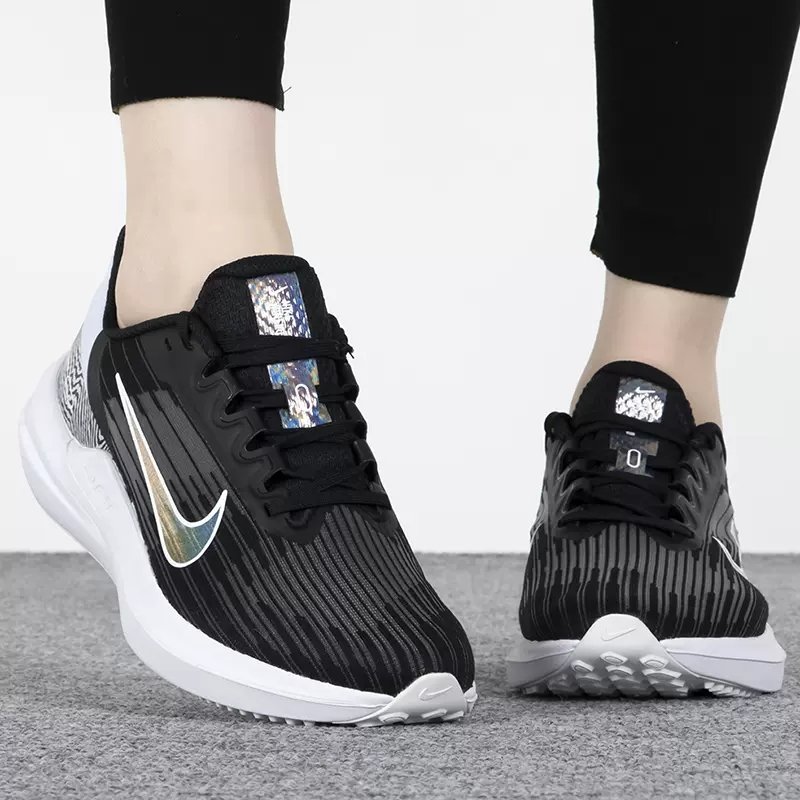 Nike耐克女鞋2023春季新款AIR WINFLO 9公路缓震跑步鞋DR9831-001 - 图0