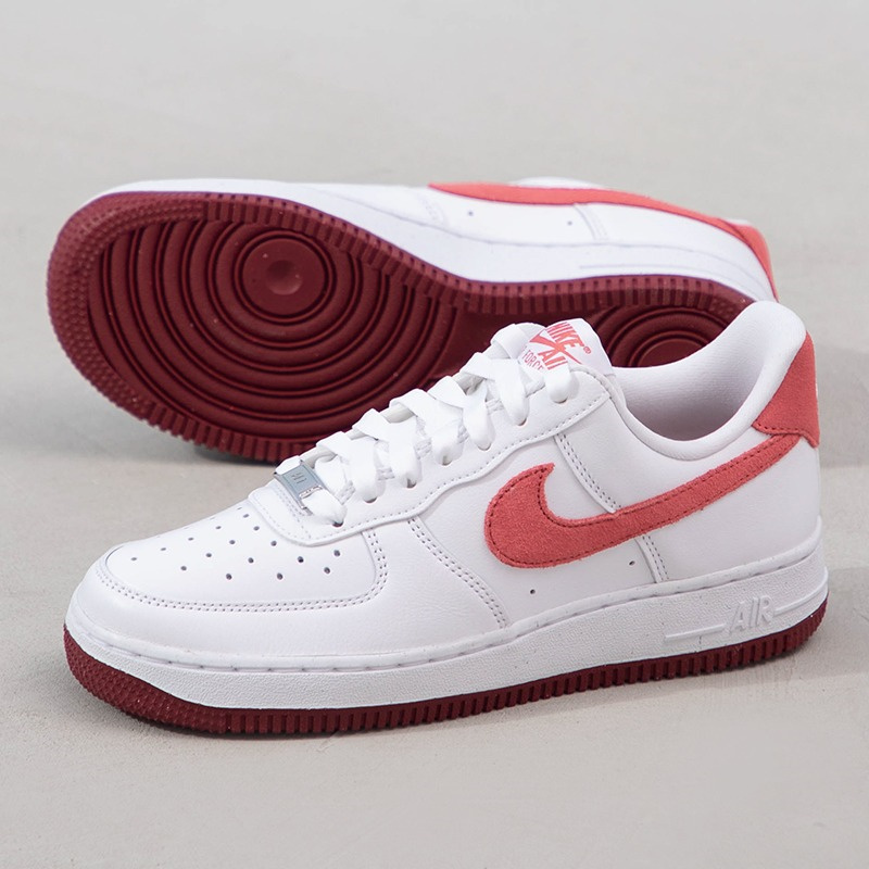 Nike耐克女鞋2024春季新款AIR FORCE 1 '07 VDAY运动鞋FQ7626-100 - 图0