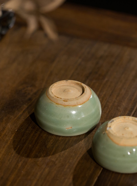 明代龙泉窑梅子青釉瓷器老物件