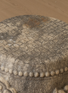 汉白玉雕铺首麒麟纹鼓墩