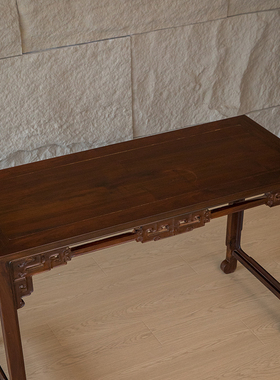 红木透雕拐子纹四面平画桌