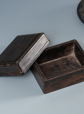 清代小叶紫檀方形盖盒