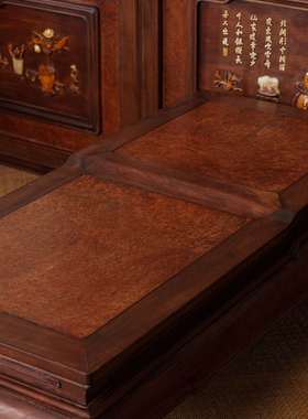 清代红木镶瘿木百宝嵌罗汉床