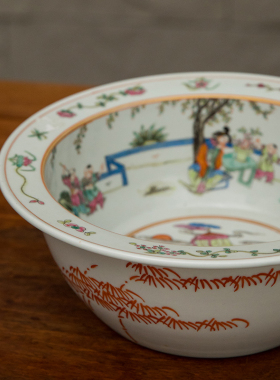 清代粉彩婴戏图折口盆