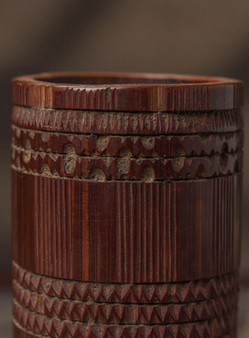 清代竹雕笔筒文房雅器