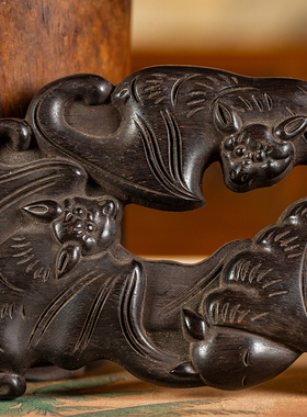 紫檀透雕五福临门器座