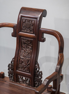 （已售出）清代 红木狮子滚绣球拐子扶手太师椅（两椅一几）