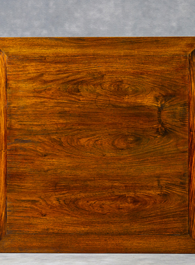 黄花梨海棠卡子花一腿三牙方桌