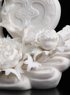 素茗中国白《梅开五福》陶瓷雕塑