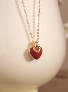 红色爱心吊坠项链女小红心锁骨链女高级感脖子饰品颈链配饰