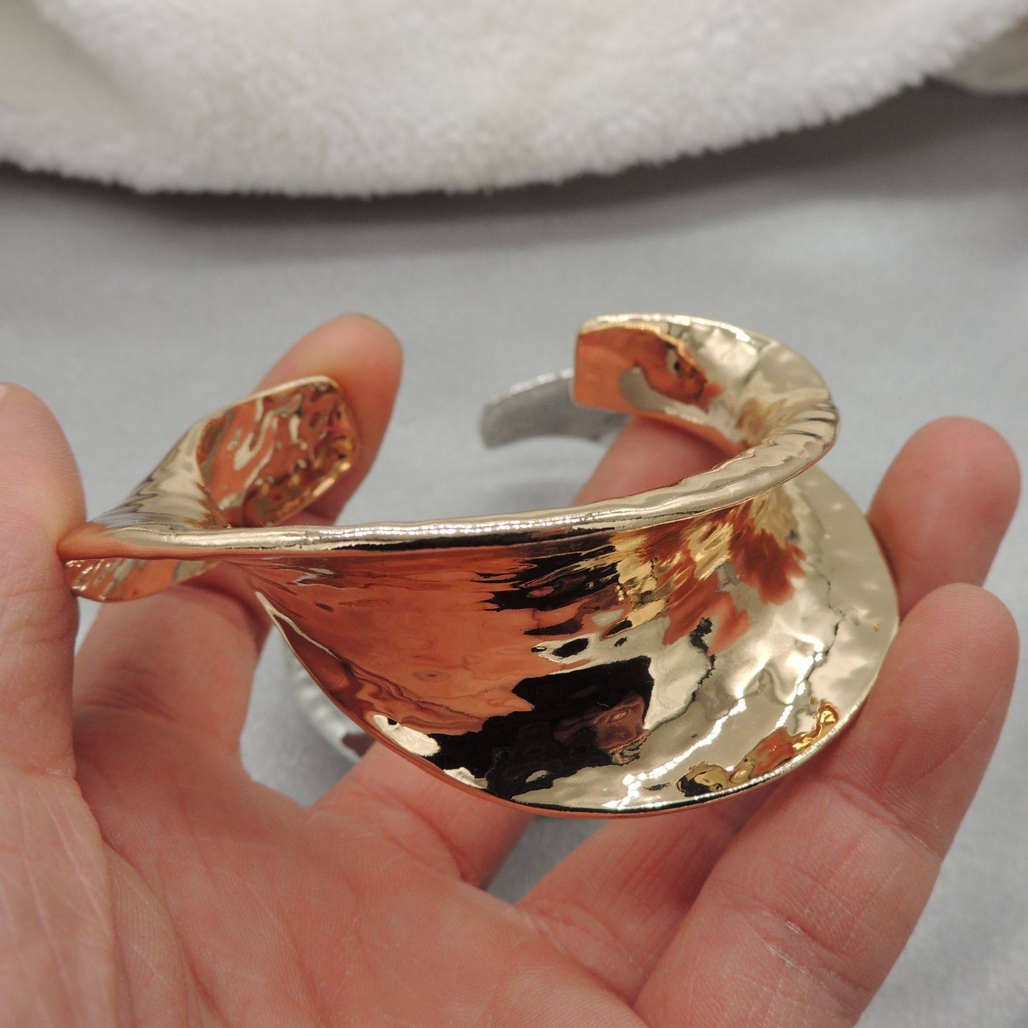 新款青岛欧美时尚百搭气质质感原单尾货异性夸张手镯Q54,淘宝优惠券,粉丝福利购,淘宝优惠卷