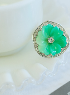 艺伎的胭脂 vintage KJL 绿色 玉石 花朵 小号 戒指