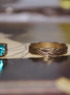 雅芳绿色混搭风戒指vintage