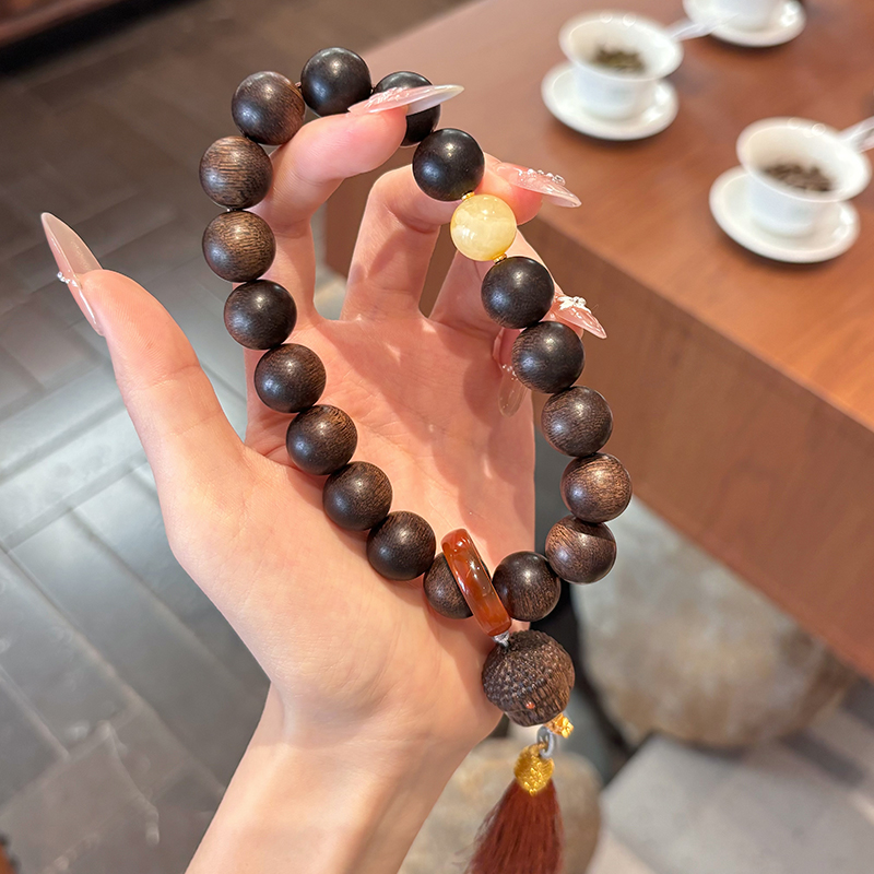 天然沉香单圈挂件手串搭配蜜蜡雕刻如来佛像简约百搭手链男女款 - 图0