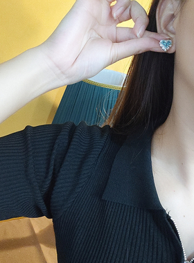 帕拉伊巴色人工培育宝石耳钉星赞