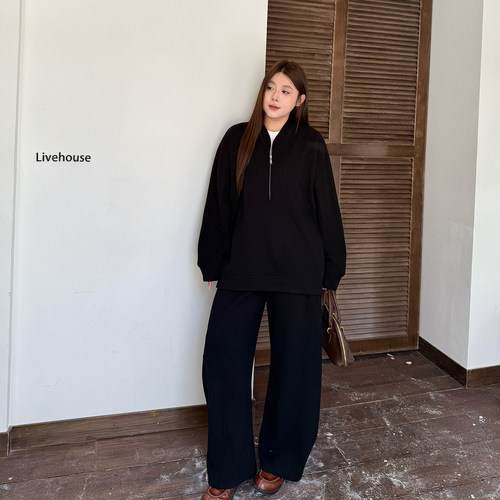 心存真大码女装定制加绒酒瓶领卫衣+胖mm宽松弯刀加厚卫裤套装 - 图2