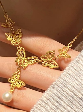 欧美跨境外贸沙金饰品金立体蝴蝶飞舞项链女款轻奢气质感锁骨链