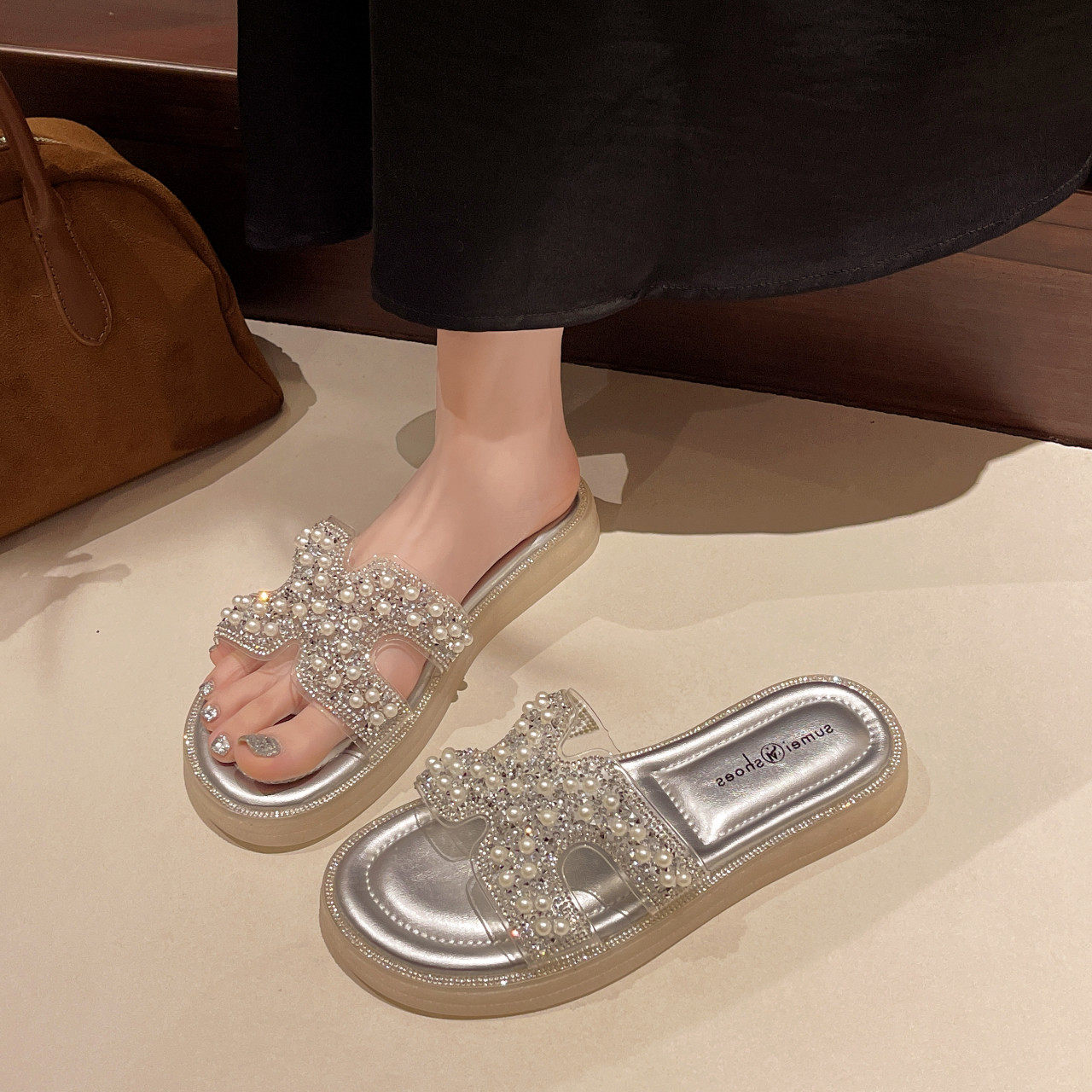 凉拖鞋女外穿2025新款夏季爆款超火珍珠绝美配裙子平底沙滩一字拖,淘宝优惠券,粉丝福利购,淘宝优惠卷