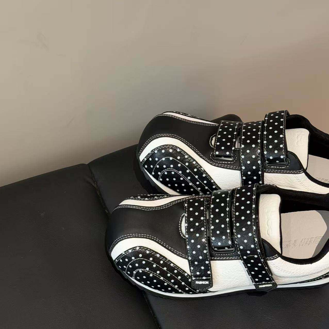 可可家~邂逅波卡尔2026春季新款魔术贴波点圆头休闲百搭德训鞋子,淘宝优惠券,粉丝福利购,淘宝优惠卷