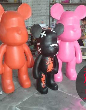 动漫暴力熊游乐园定做人物雕塑