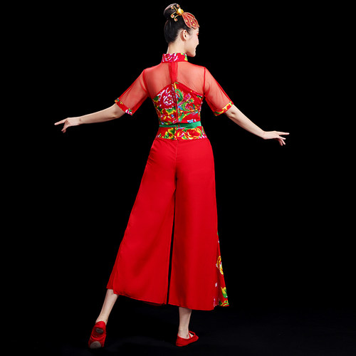 秧歌服演出服女2026新款手绢短袖胶州东北大花布衣服套装舞蹈服装 - 图3