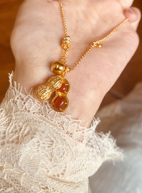 新中式设计花生吊坠项链女时尚小众轻奢精致百搭感复古锁骨链