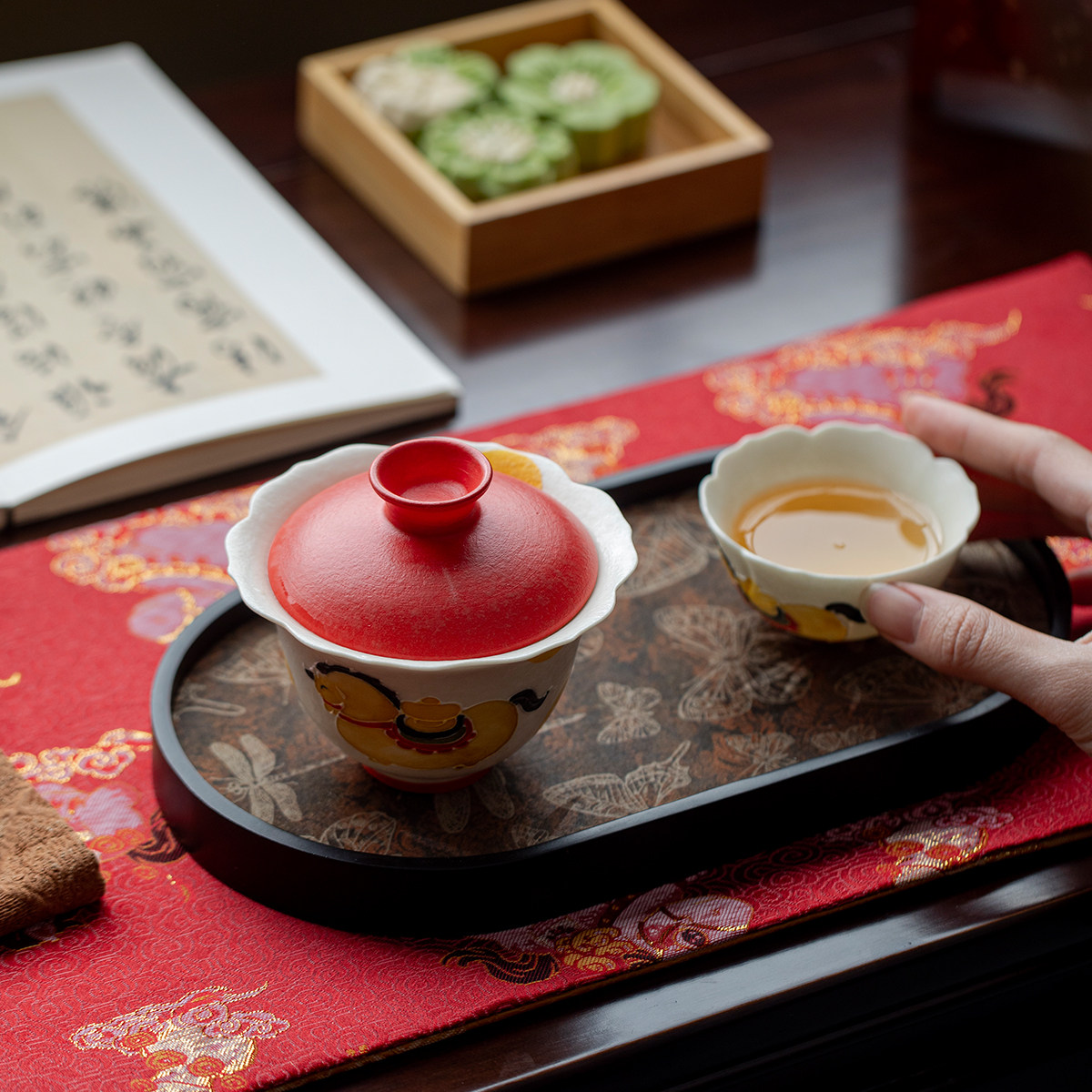 马年新中式马上有财陶瓷盖碗家用手工花口薄胎泡茶碗高档功夫茶具,淘宝优惠券,粉丝福利购,淘宝优惠卷