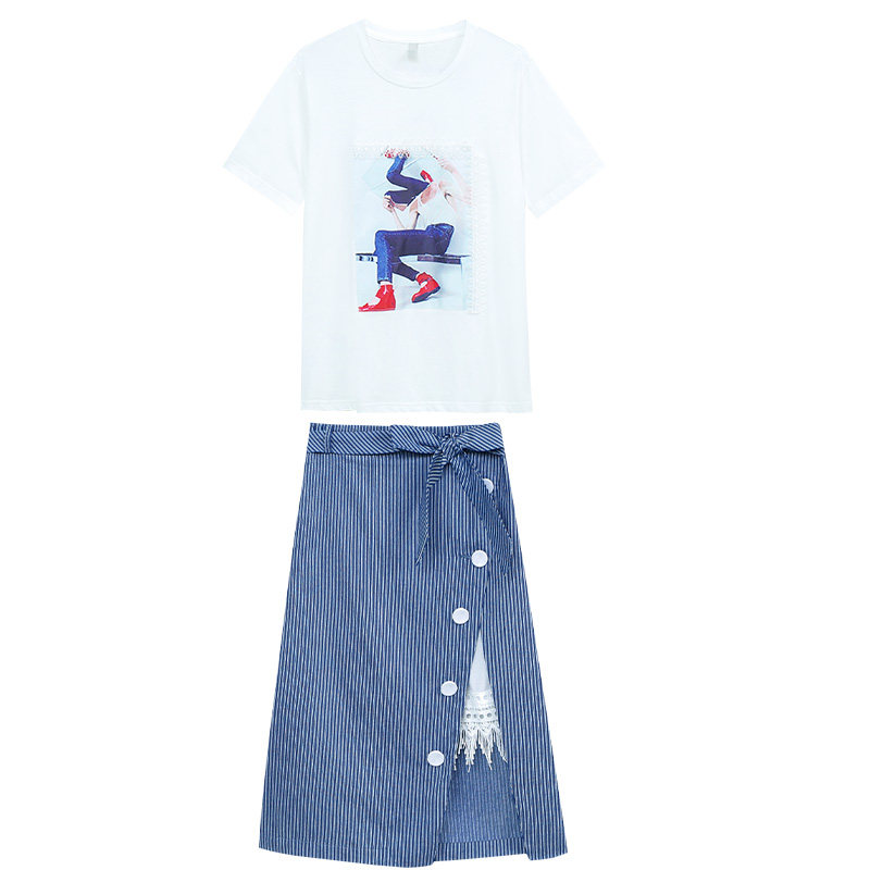 爱依服旗舰店早春2020年流行裙子 尚吻蔓连衣裙