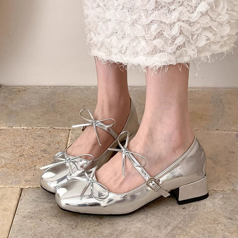 绝美银色单鞋女2026新款春夏季配裙子玛丽珍粗跟小皮鞋法式高跟鞋,淘宝优惠券,粉丝福利购,淘宝优惠卷