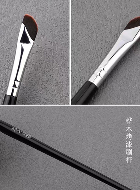 沧州木小韵化妆刷M136刀锋眼线刷镰刀型眼角下至线卧蚕刷美妆工具