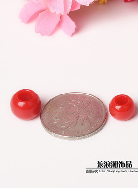 diy红色穿孔手链编织散珠