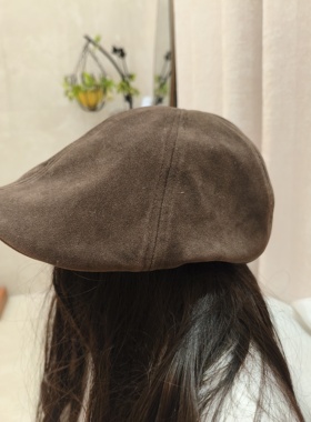 时髦鹿皮绒质前进帽女2026新款秋冬大头围复古英伦韩版贝雷帽报童