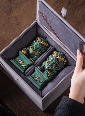 青砂石招财国潮桌面石狮子礼盒装