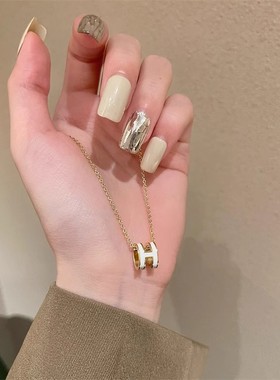 小众设计高级感H字母项链女气质百搭毛衣链锁骨链网红配饰颈链夏