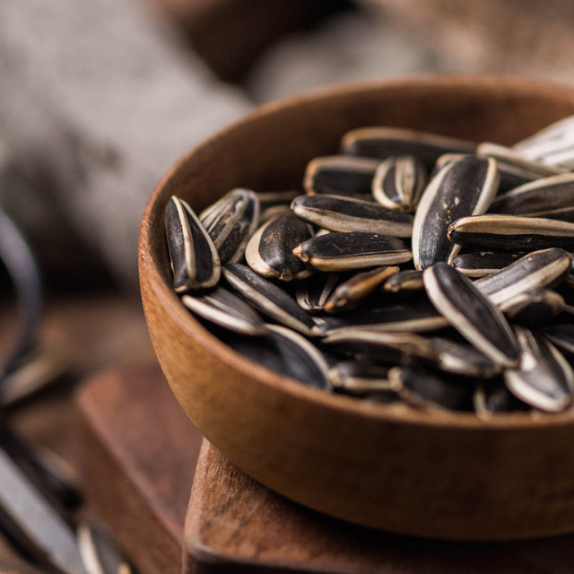 Original sunflower seeds Anhui specialty bulk nuts roasted seeds and nuts
