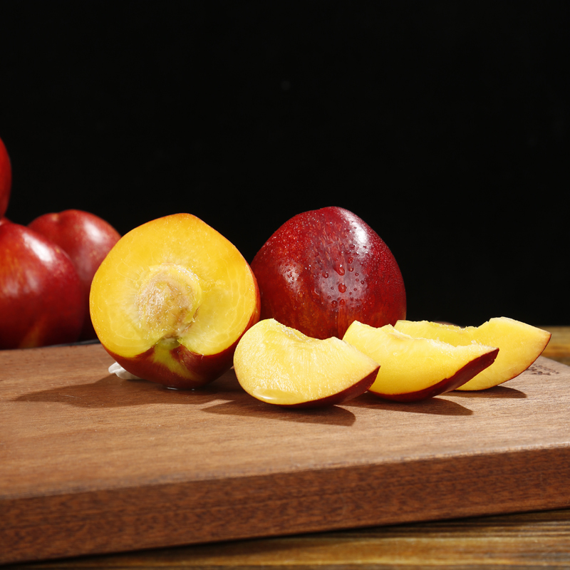 青草坞旗舰店黄心油桃5斤热销桃子新鲜品当季孕妇水果整箱应季脆甜蜜桃现季1