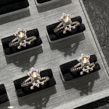 末泽小众秋冬氛围感天然水晶戒指精致海蓝宝幽灵欧泊马岛月光饰品