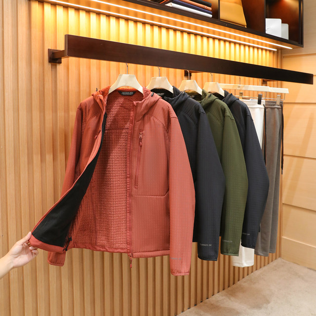 Cabinet 1700! Training comprehensive training series! High-efficiency warm fleece! Couple style thickened hooded fleece jacket