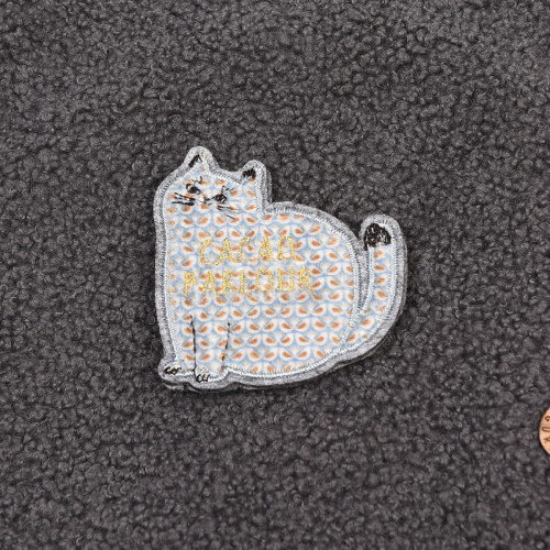 日本kusuguru刺绣猫咪胸针仿羊羔毛加厚女士马甲背心保暖防风216 - 图2