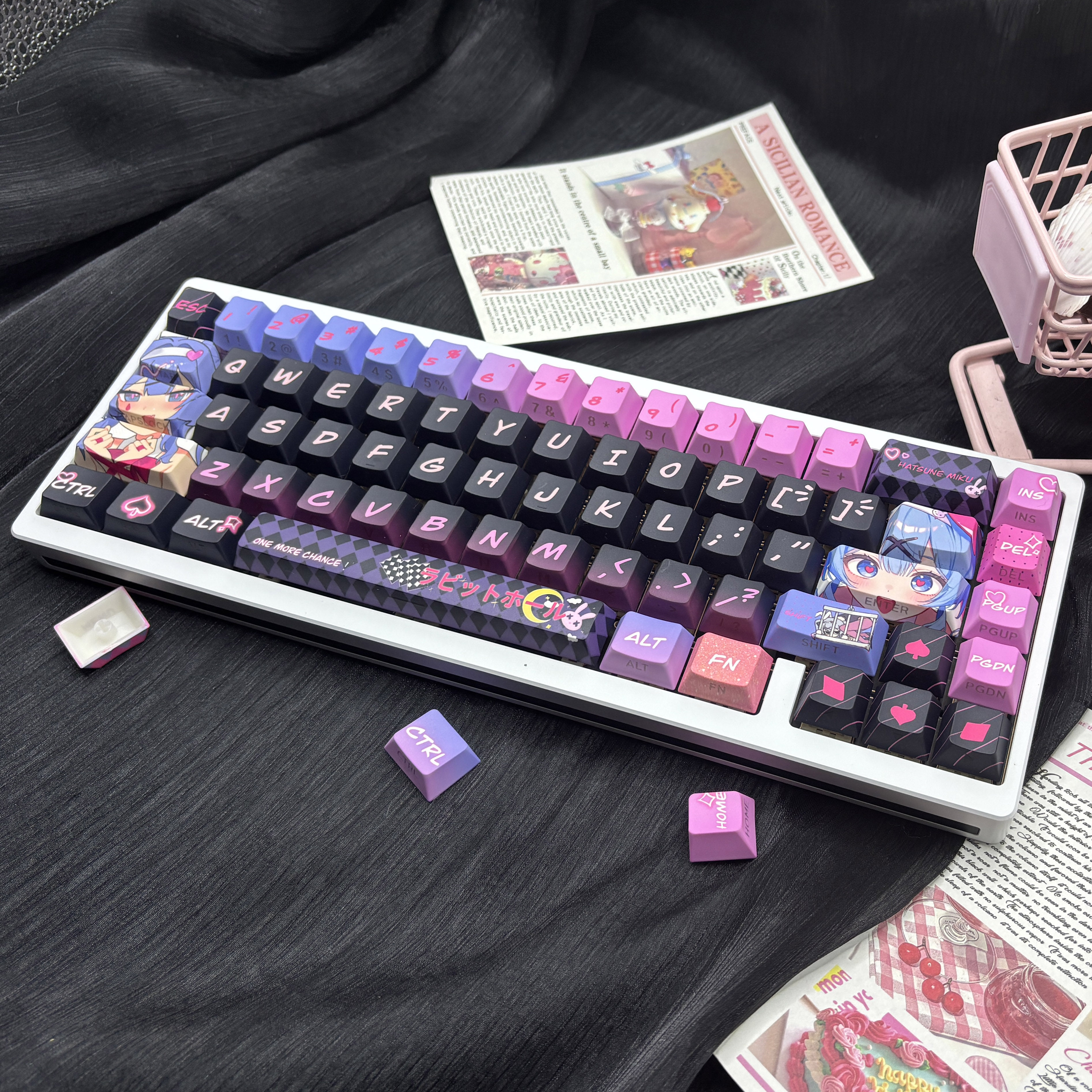 初音未来兔子洞键帽原厂侧刻透光键帽PBT适配60/68磁轴机械键盘,淘宝优惠券,粉丝福利购,淘宝优惠卷