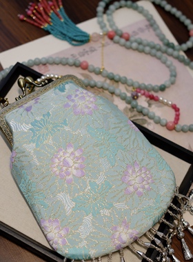 中国民族风复古流苏手工斜挎包锦缎棉布搭扣零钱包国风可放手机