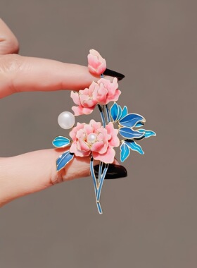 旭叶新中式优雅牡丹花胸针