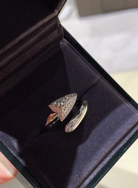 欧美高级感三角形交叉错位开口戒指通体925纯银箭头个性女戒明星