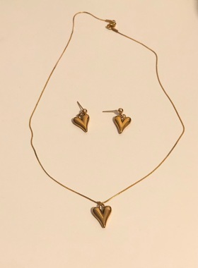 钛钢不褪色法式爱心项链女